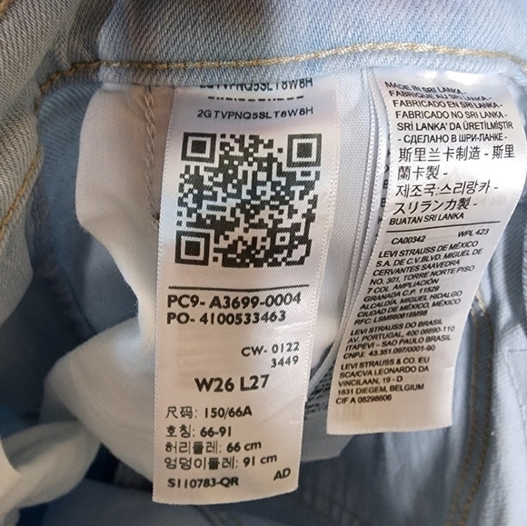 Levi's SilverTab Light Wash High Waisted Mom Jeans 26 - Picture 5 of 6